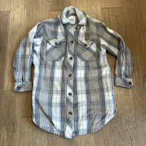 Aerie Oversized Blue and Grey Plaid Button Shacket Size Small